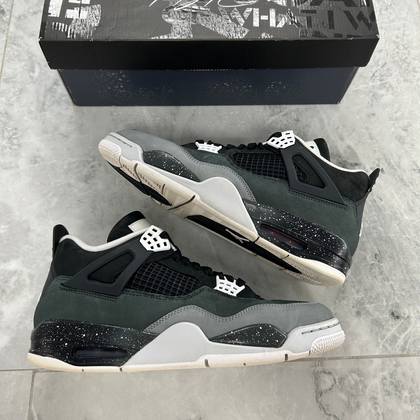 Air Jordan 4 Retro 'Fear' 2024 (USED)