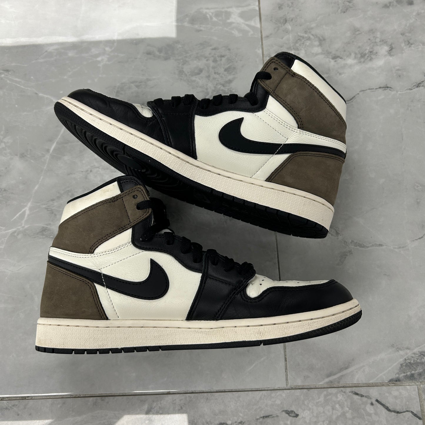 Jordan 1 Retro High Dark Mocha (USED)(NO BOX)
