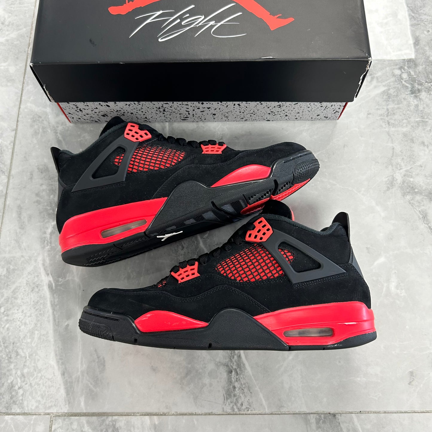 Jordan 4 Retro Red Thunder (USED)