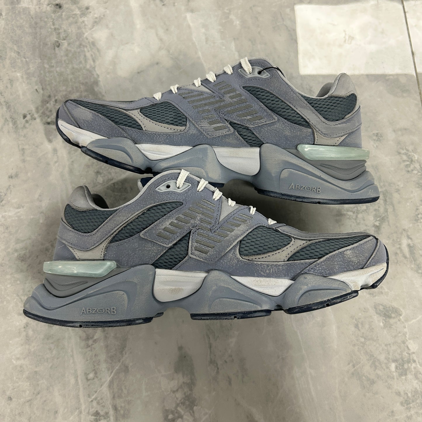 New Balance 9060 Moon Daze (2023)(USED NO BOX)