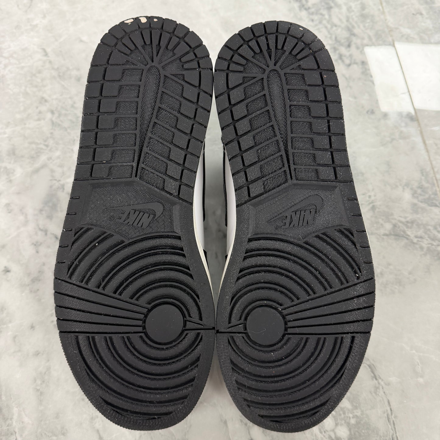 Jordan 1 Retro Black White (2014) (USED NO BOX)