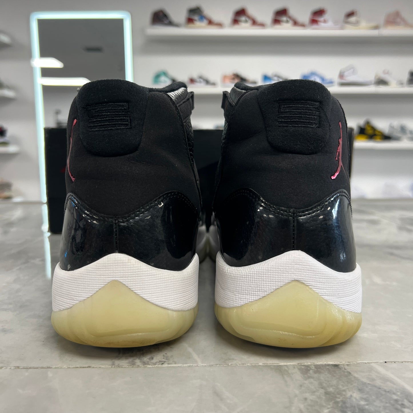 Jordan 11 Retro 72-10 (USED)