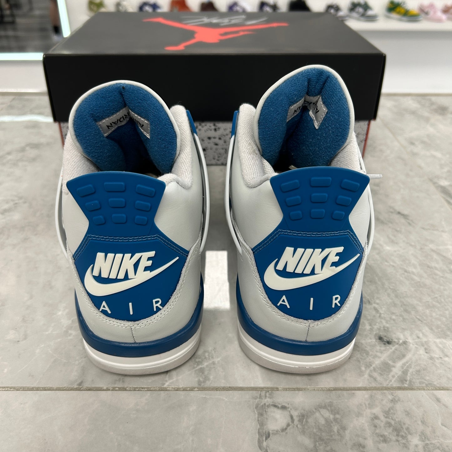 Air Jordan 4 Retro Military Blue
2024 (Used)