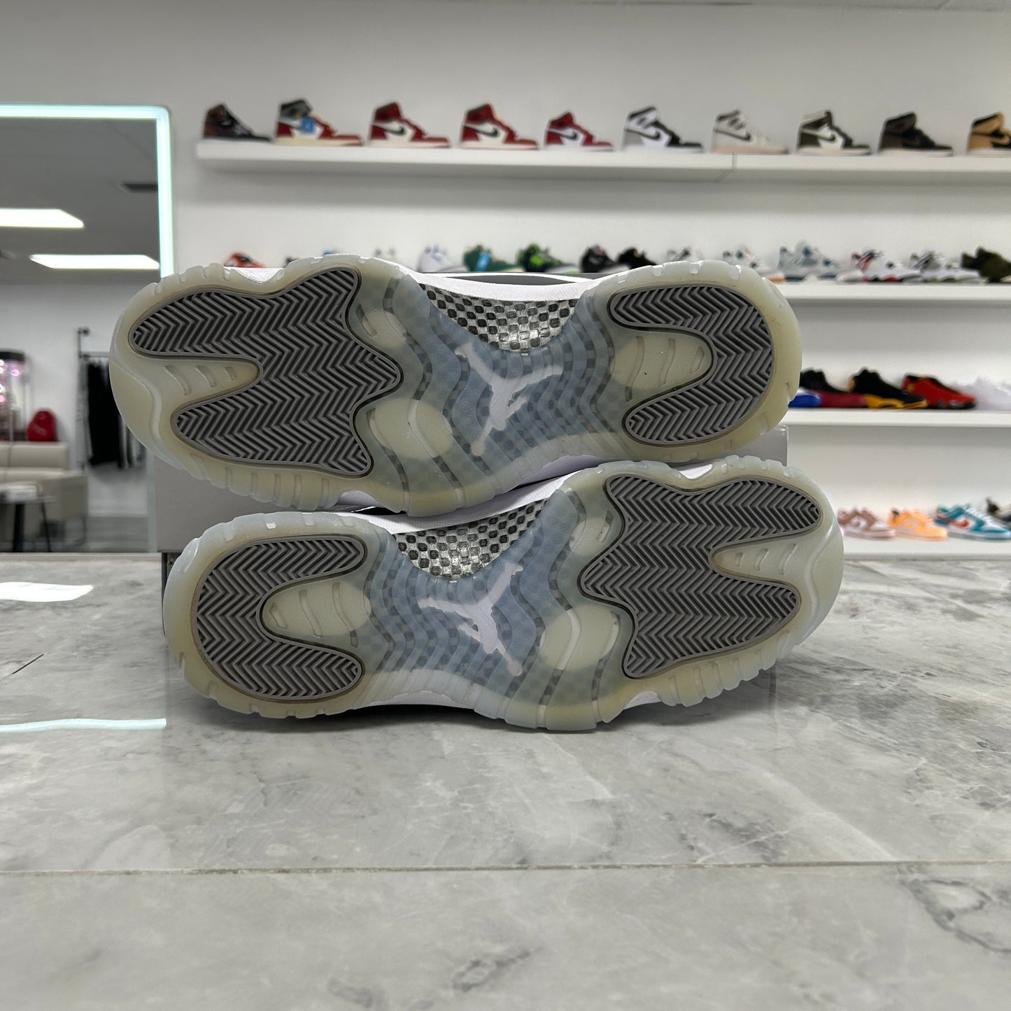 Air Jordan 11 Retro Cool Grey 2021 (Used)