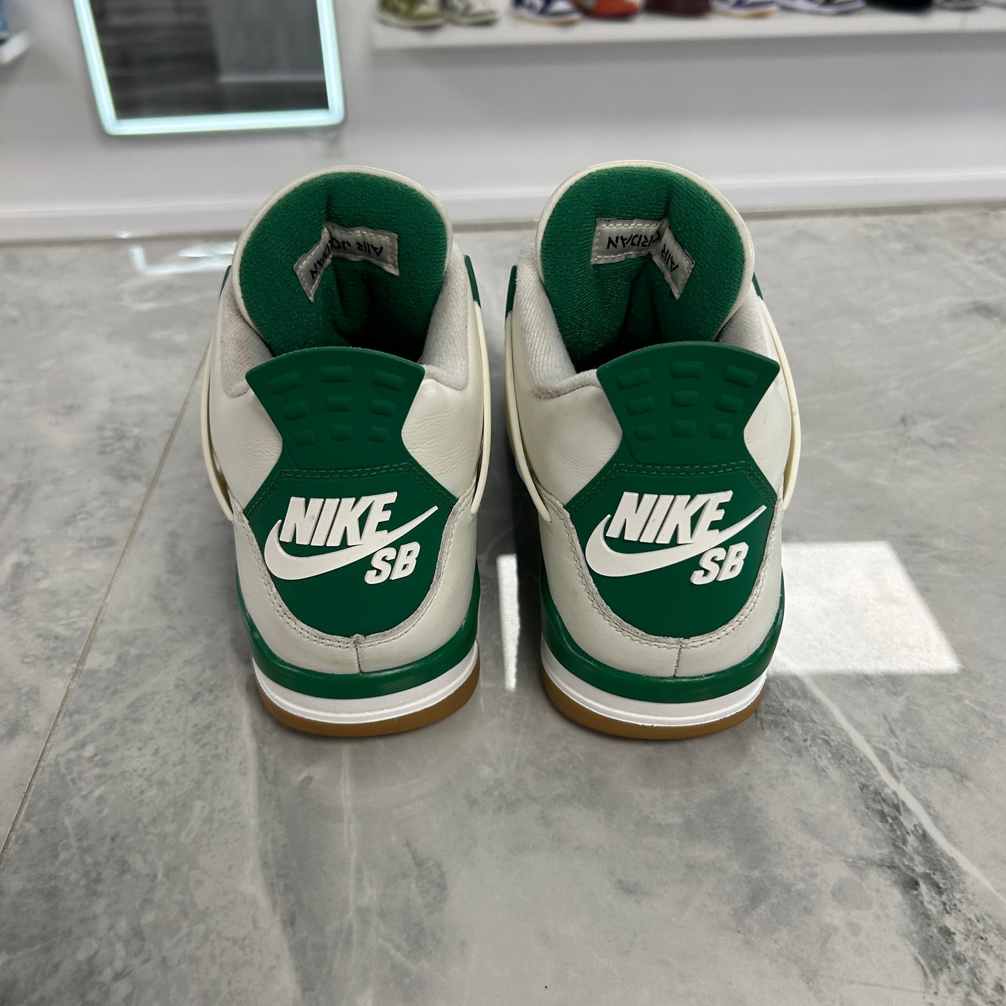 Nike SB x Air Jordan 4 Retro SP Pine Green (USED NO BOX)