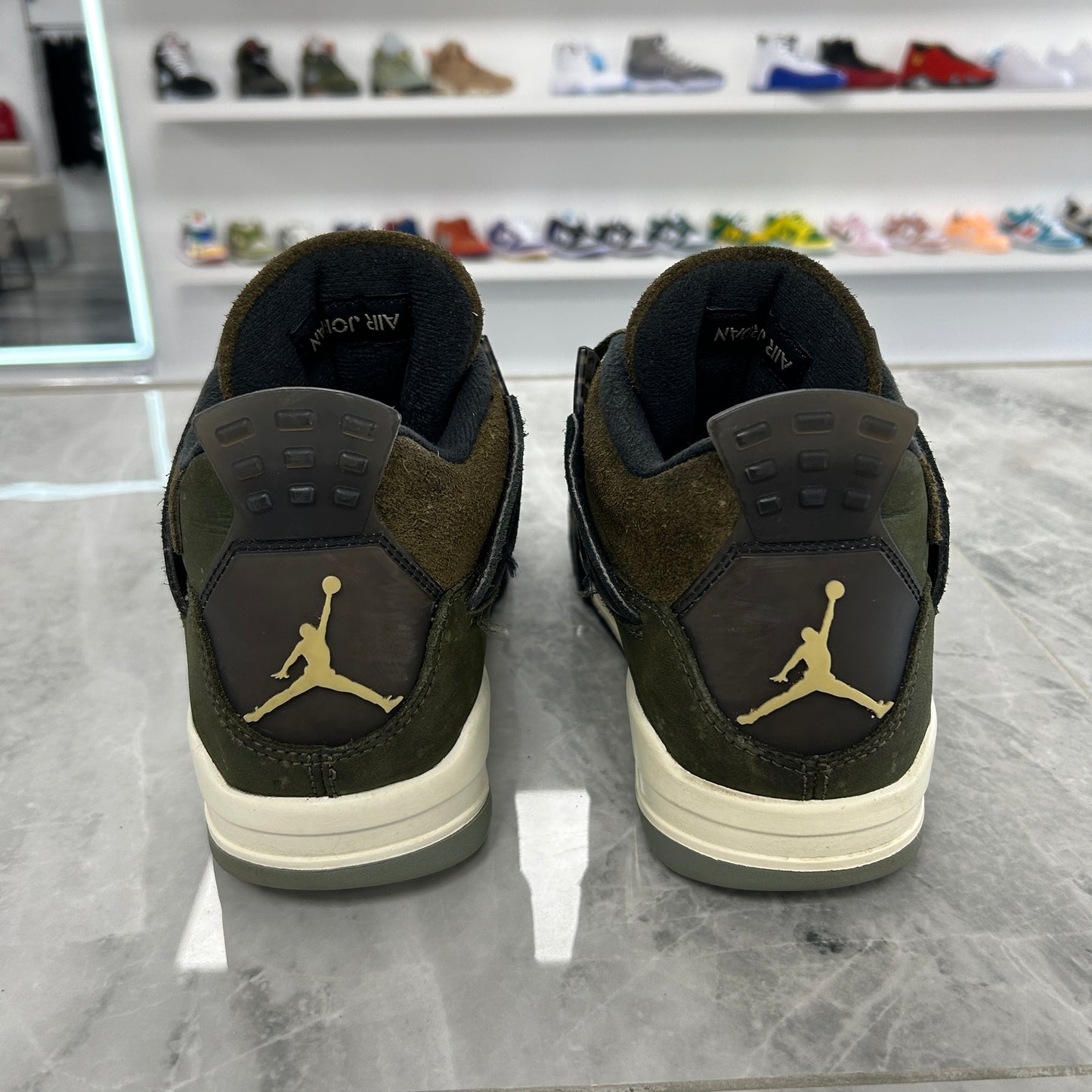 Air Jordan 4 Retro SE Craft 'Olive' (USED NO BOX)
