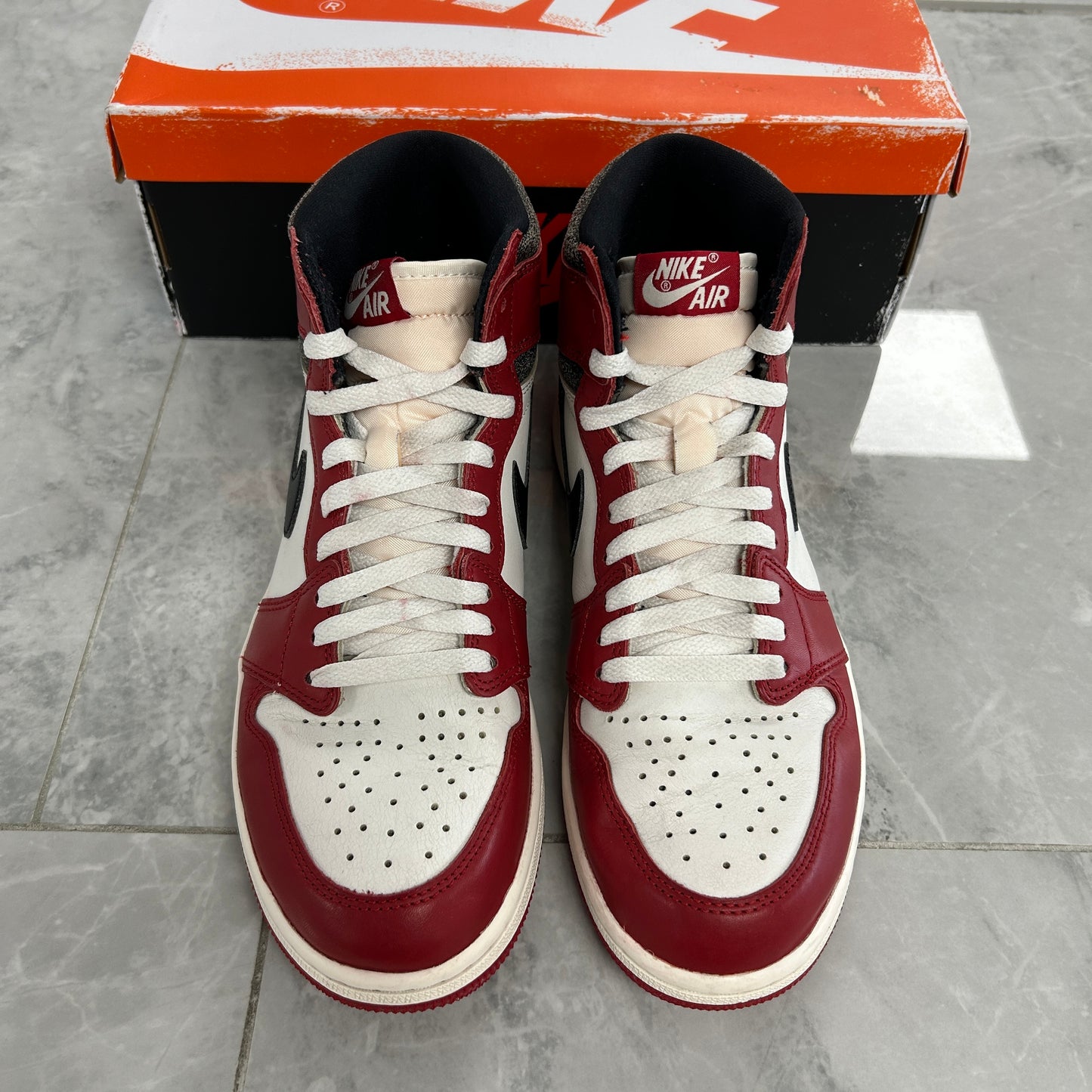 Air Jordan 1 Retro High OG Chicago Lost & Found (USED)
