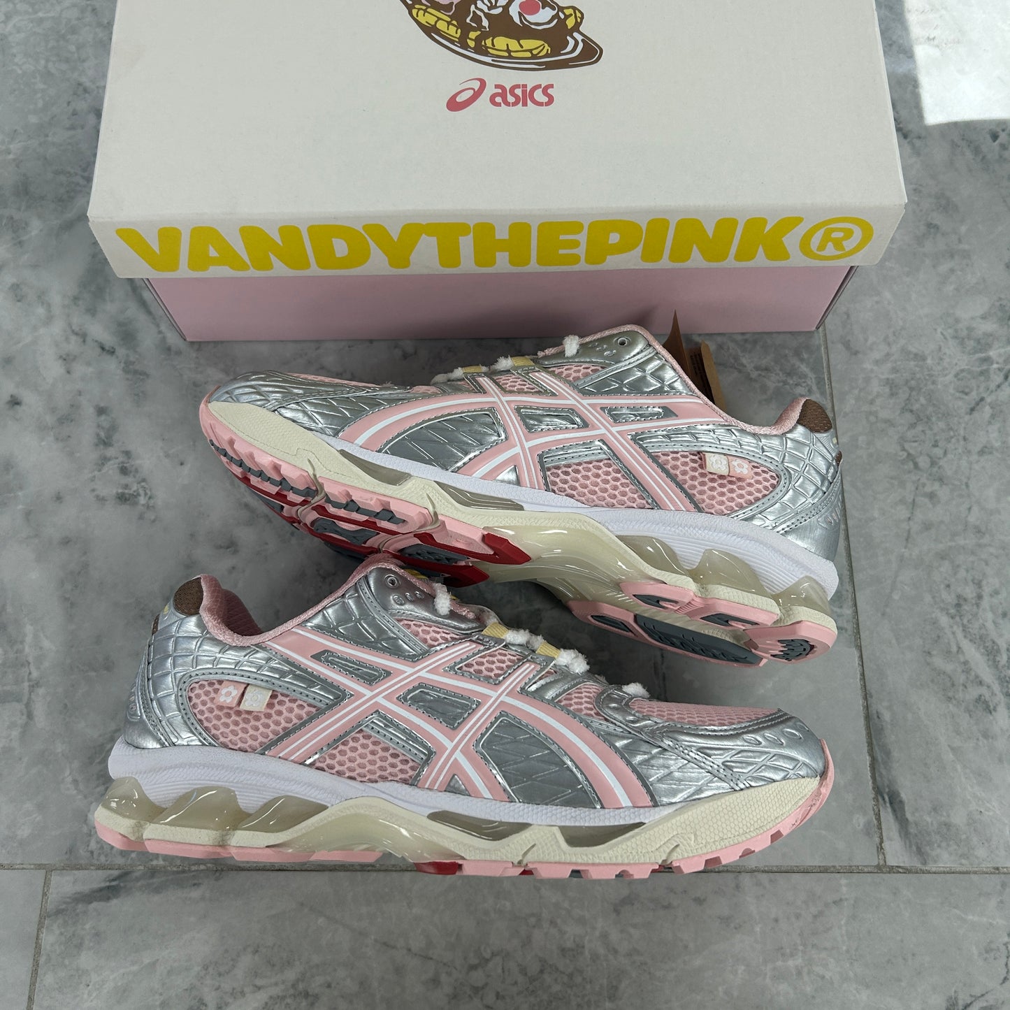 ASICS Gel-Nimbus 10.1 Vandy The Pink x atmos Banana Split Strawberry (Used)