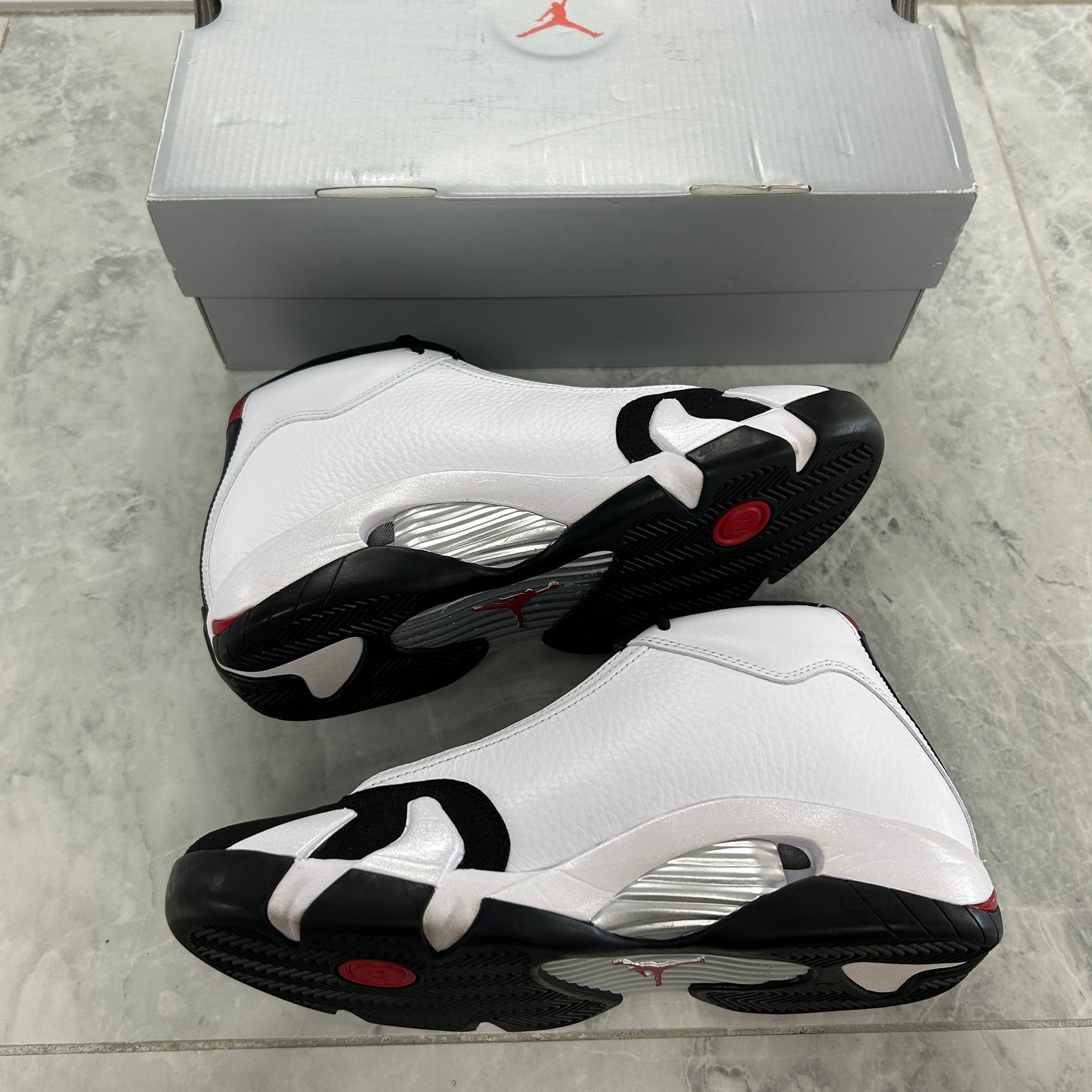 Air Jordan 14 Retro 'Black Toe' 2024 (USED)