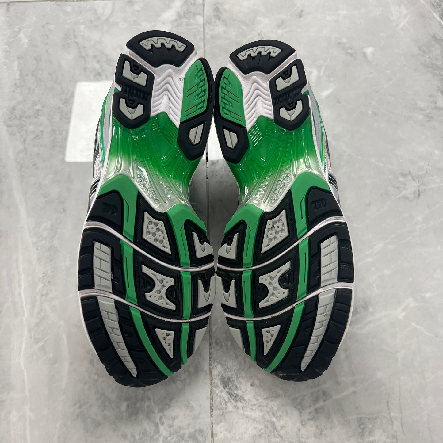 ASICS Gel-Kayano 14 White Malachite Green (Used)(No Box)