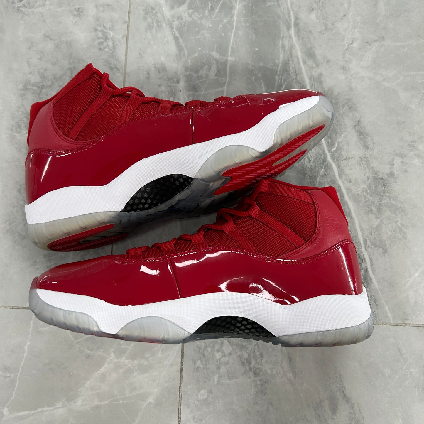 Air Jordan 11 Retro Win Like '96 (Used)(No Box)