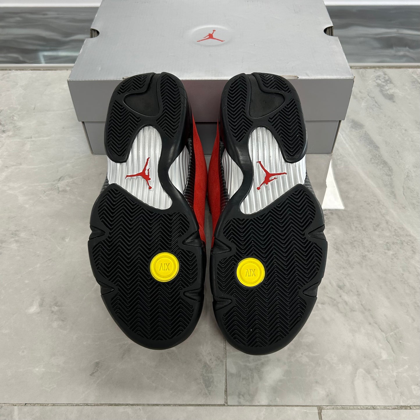 Air Jordan 14 Retro Ferrari (2025)(USED)