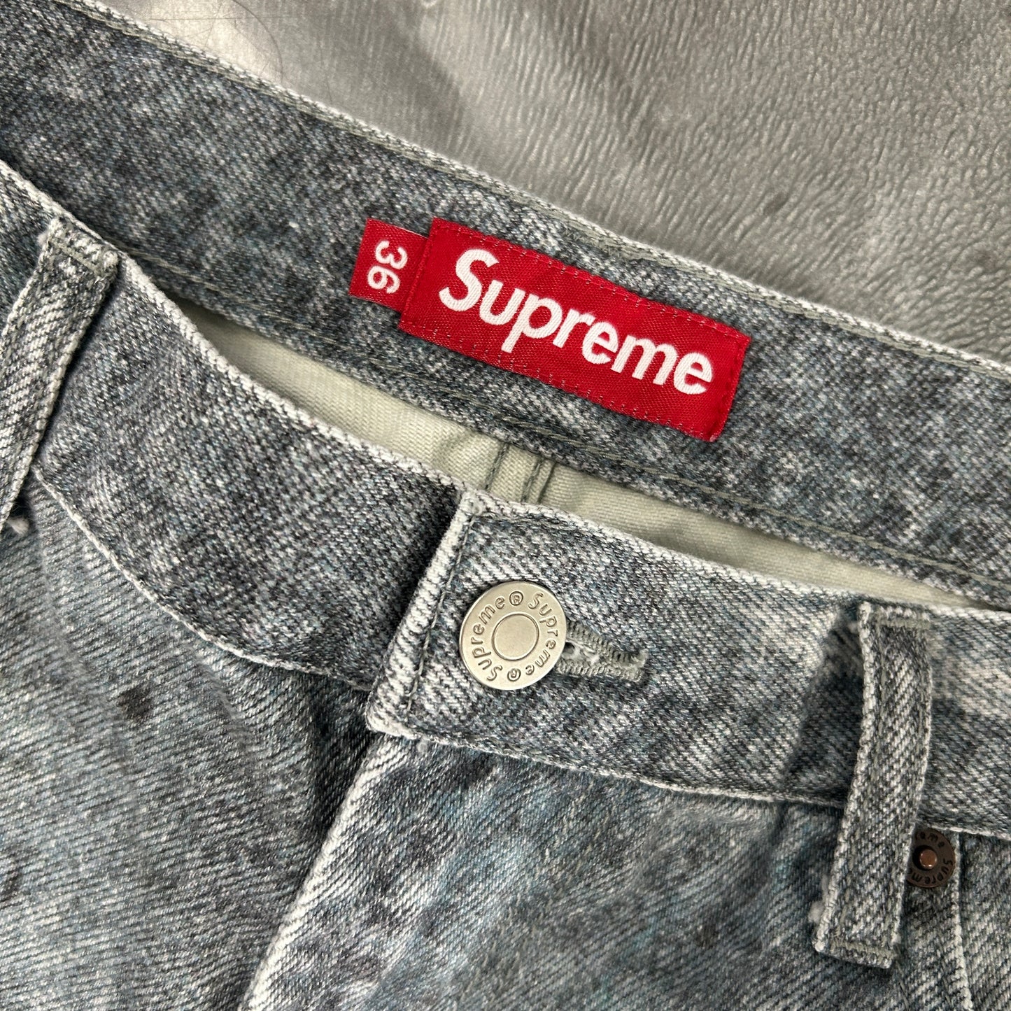 Supreme HJR Trompe L'oeil Loose
Fit Jean Blue