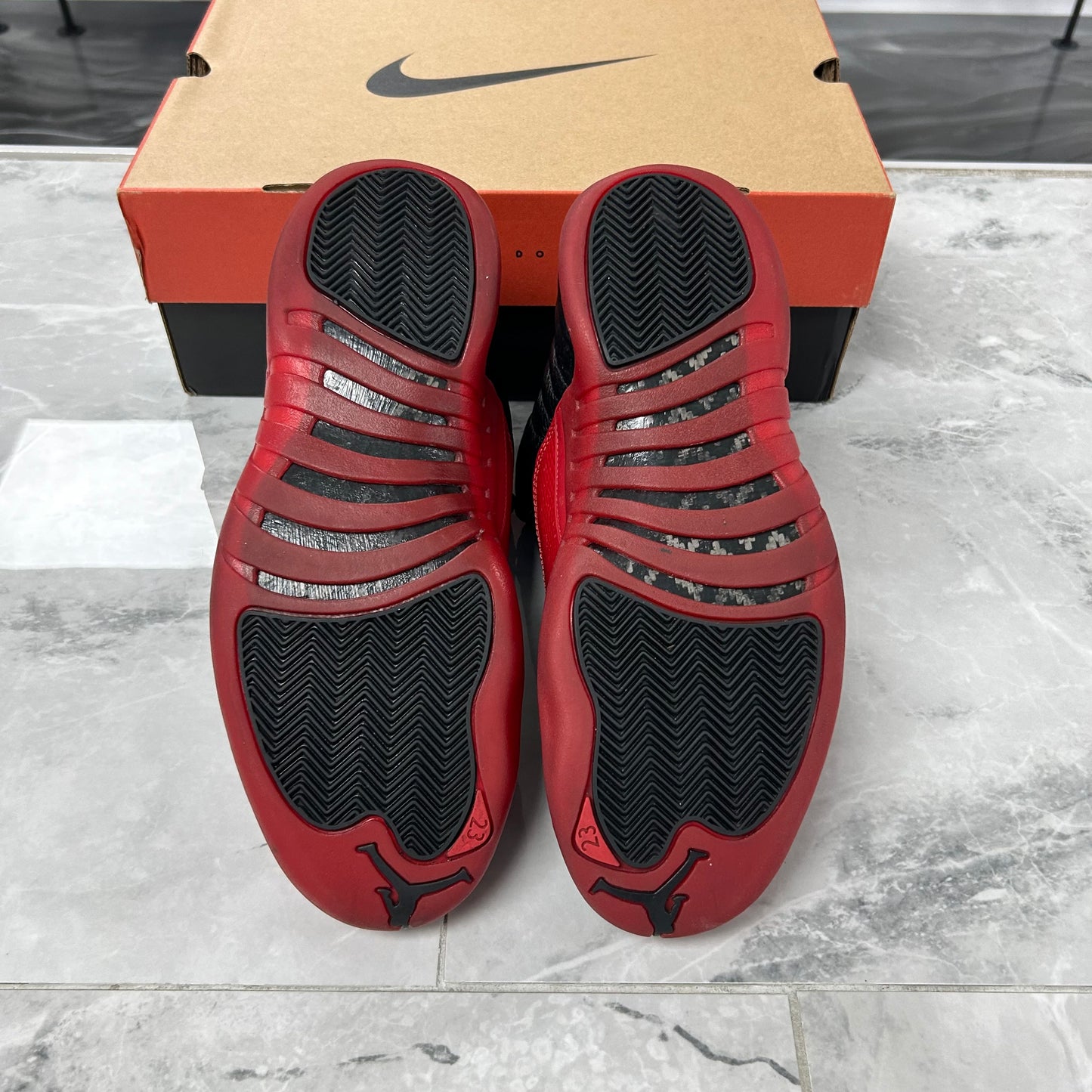 Air Jordan 12 Retro Flu Game 2025 (USED)