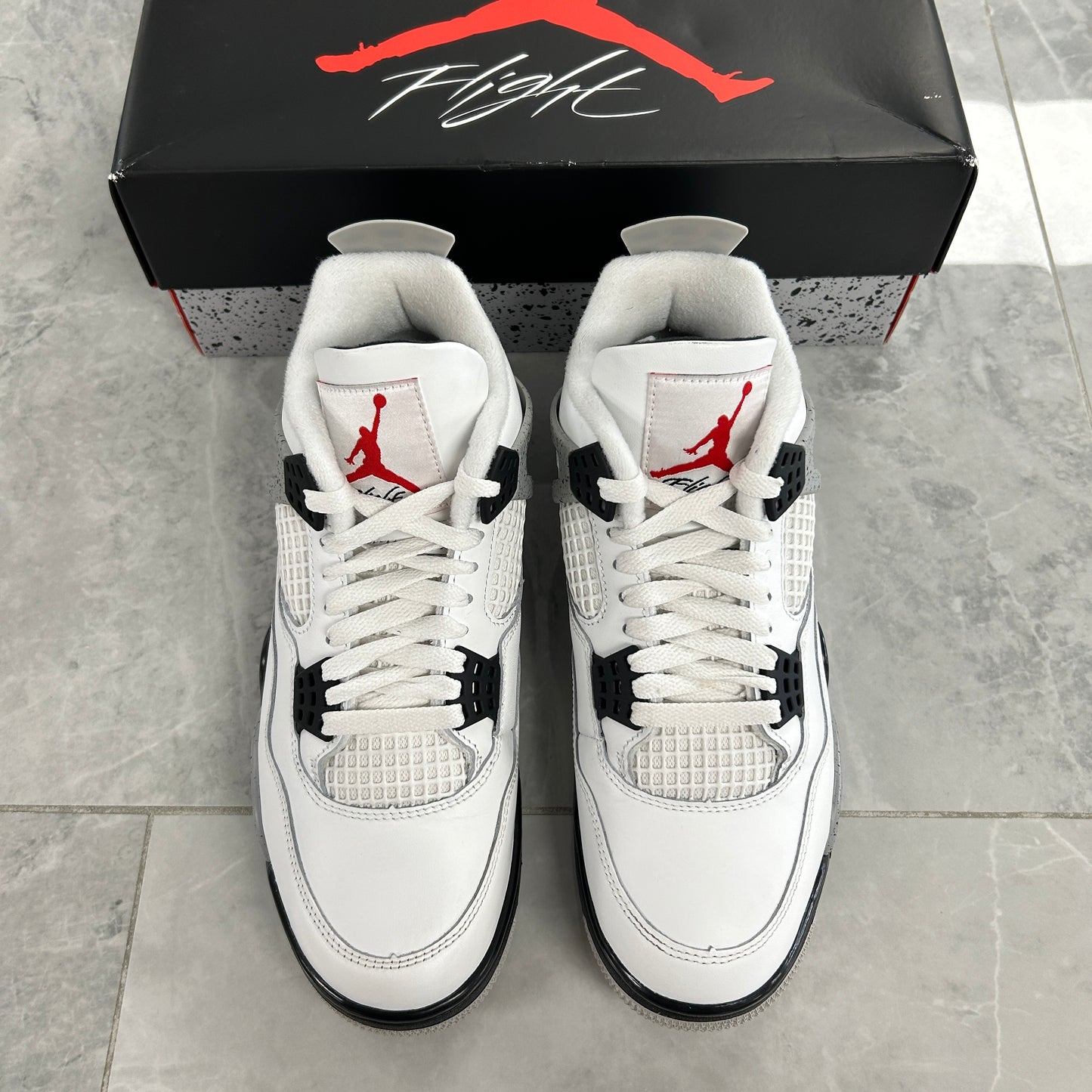 Air Jordan 4 Retro OG White
Cement 2025 (USED)