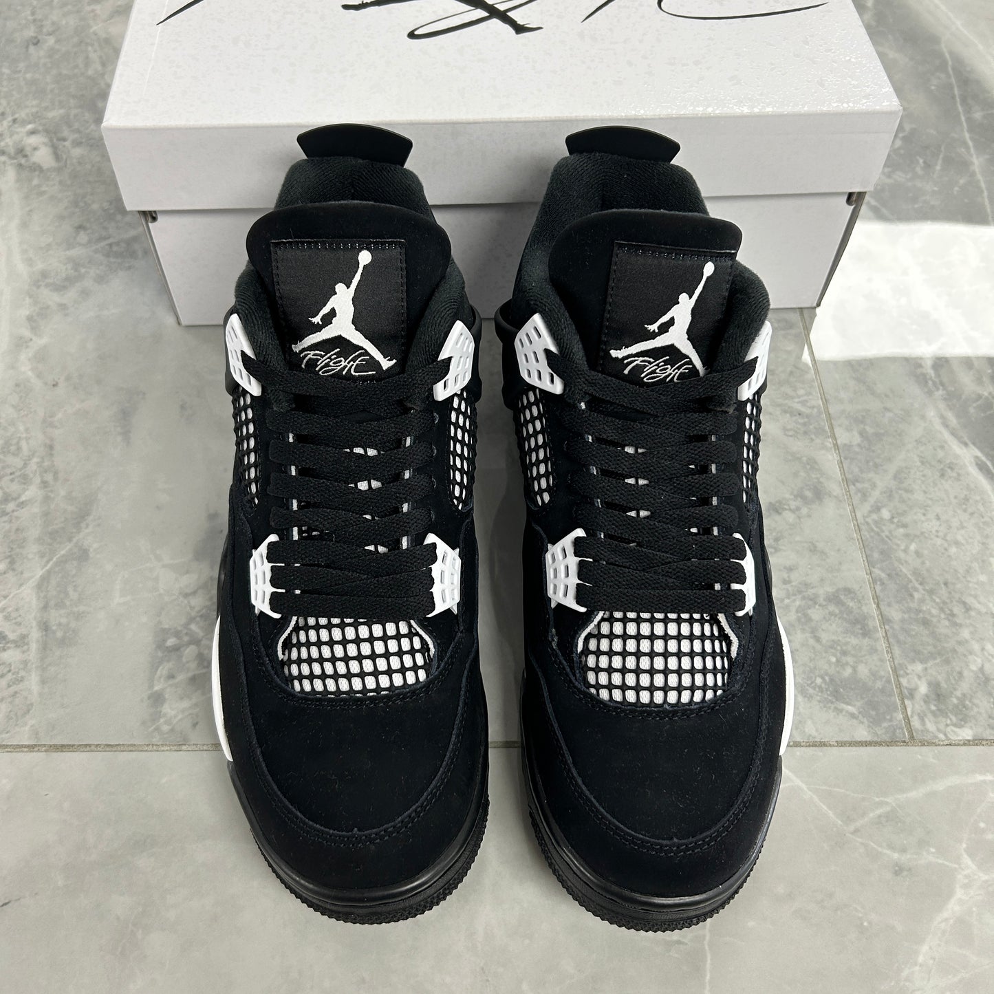 Jordan 4 Retro White Thunder (Used)