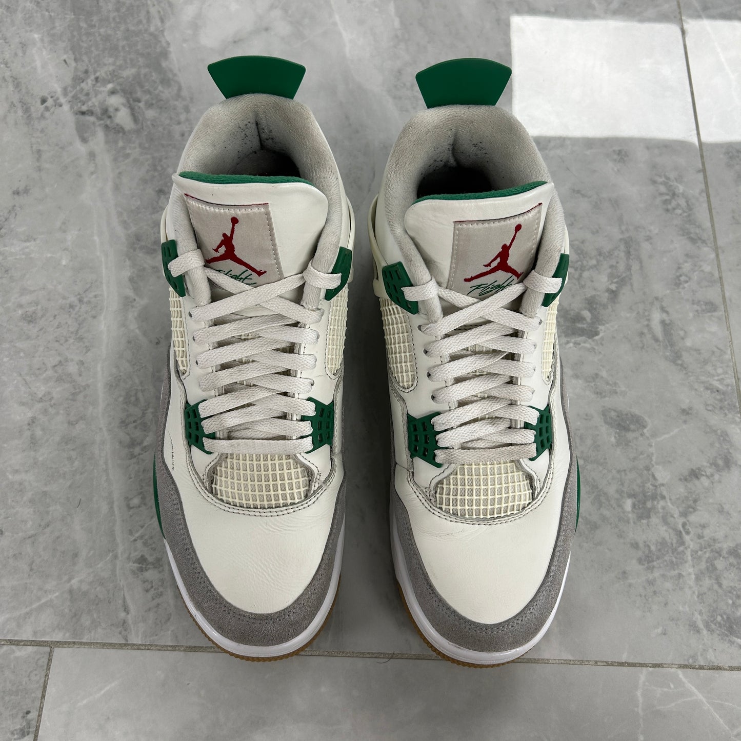 Air Jordan 4 Retro SB Pine Green (USED NO BOX)