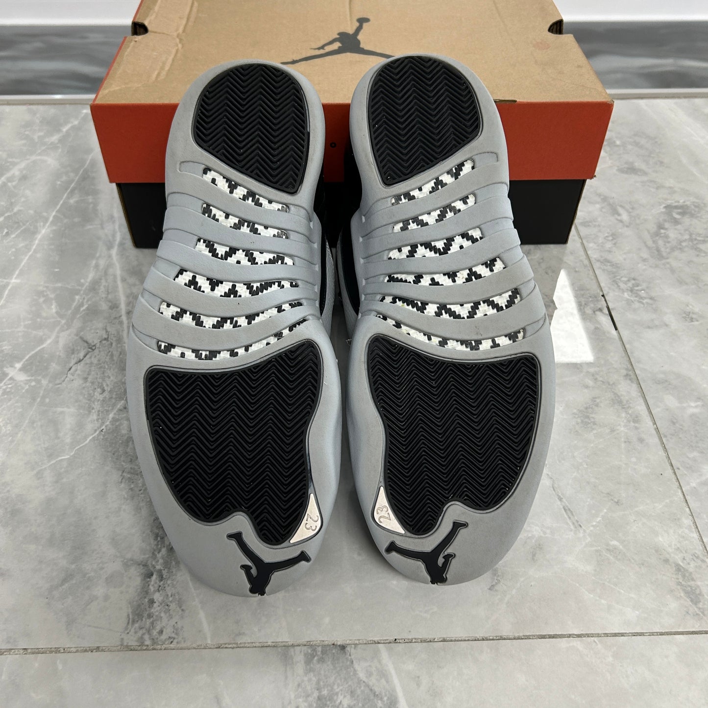 Air Jordan 12 Retro Barons (USED)