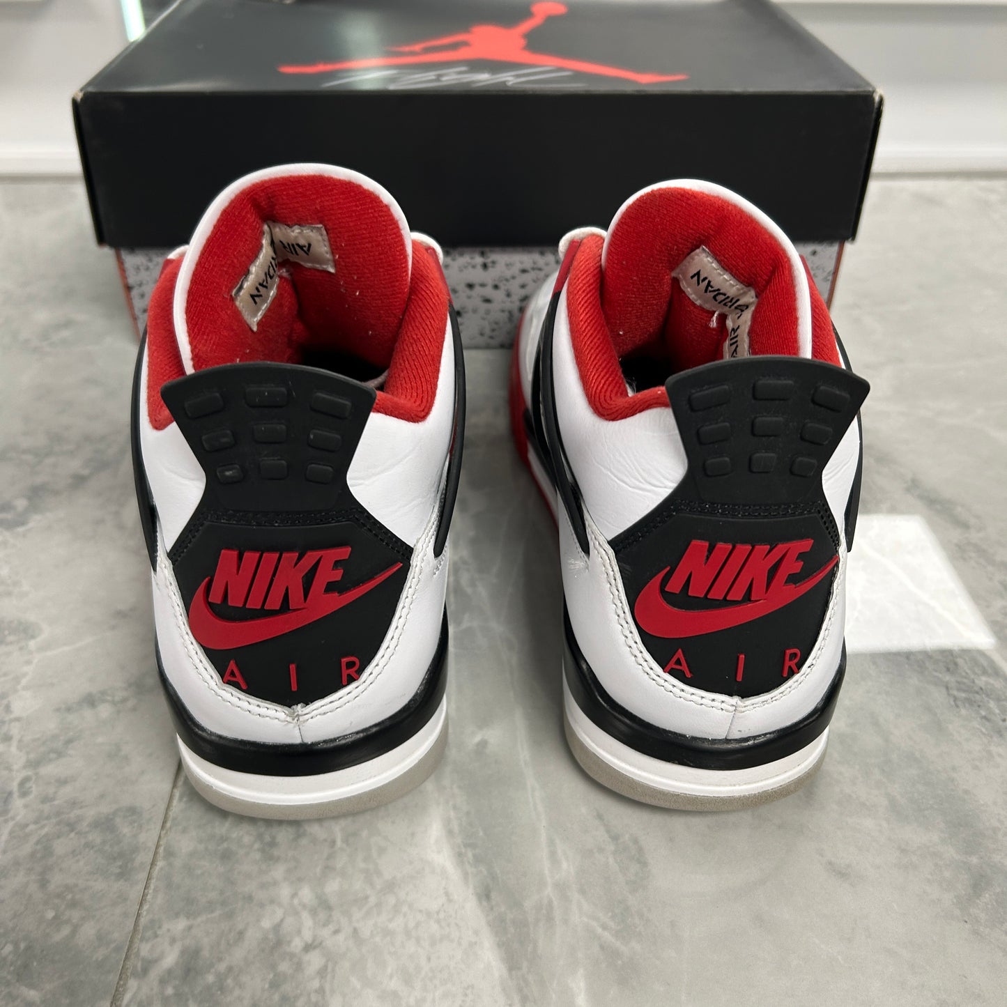 Jordan 4 Retro Fire Red (2020)(USED)
