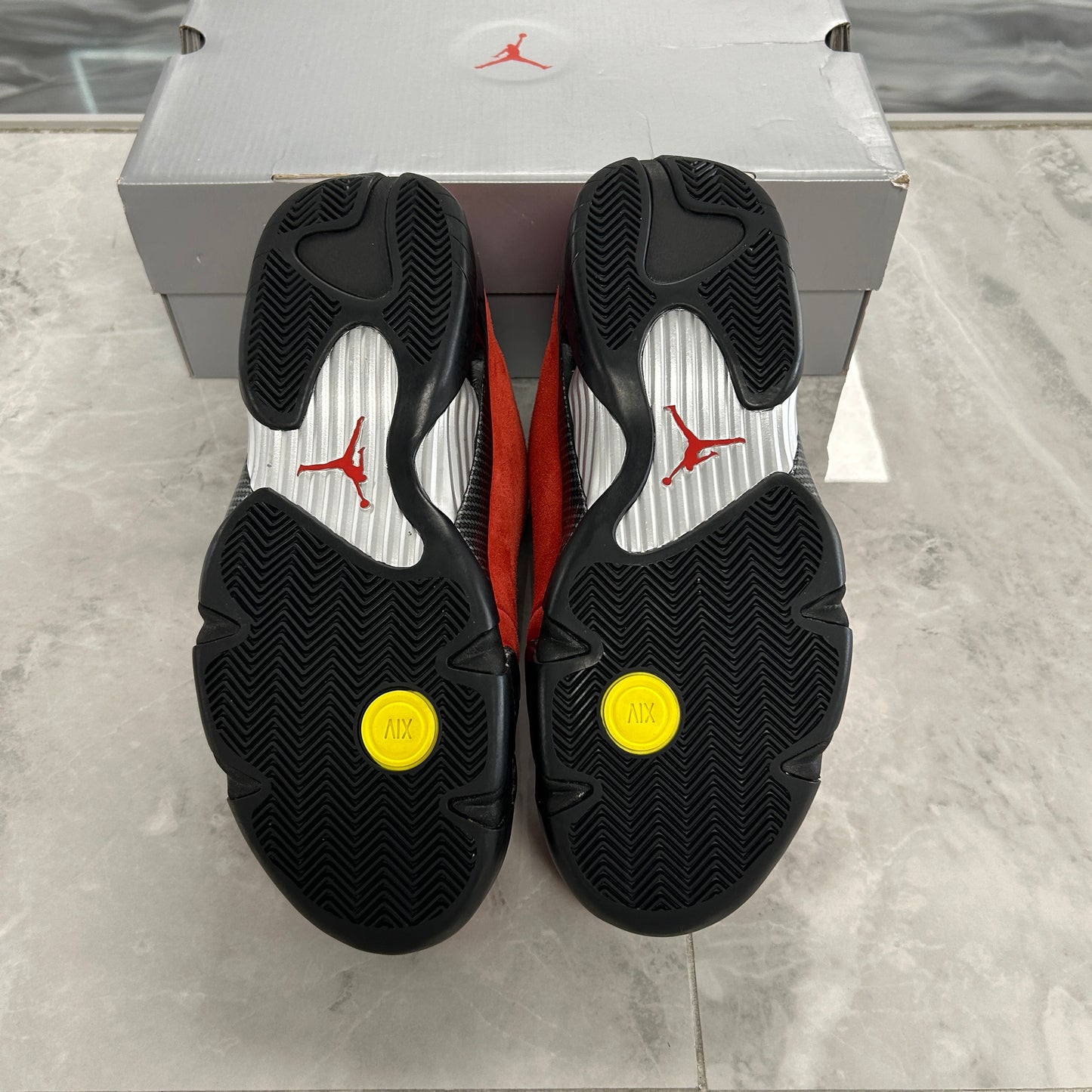 Jordan 14 Retro Ferrari (2025)(USED)
