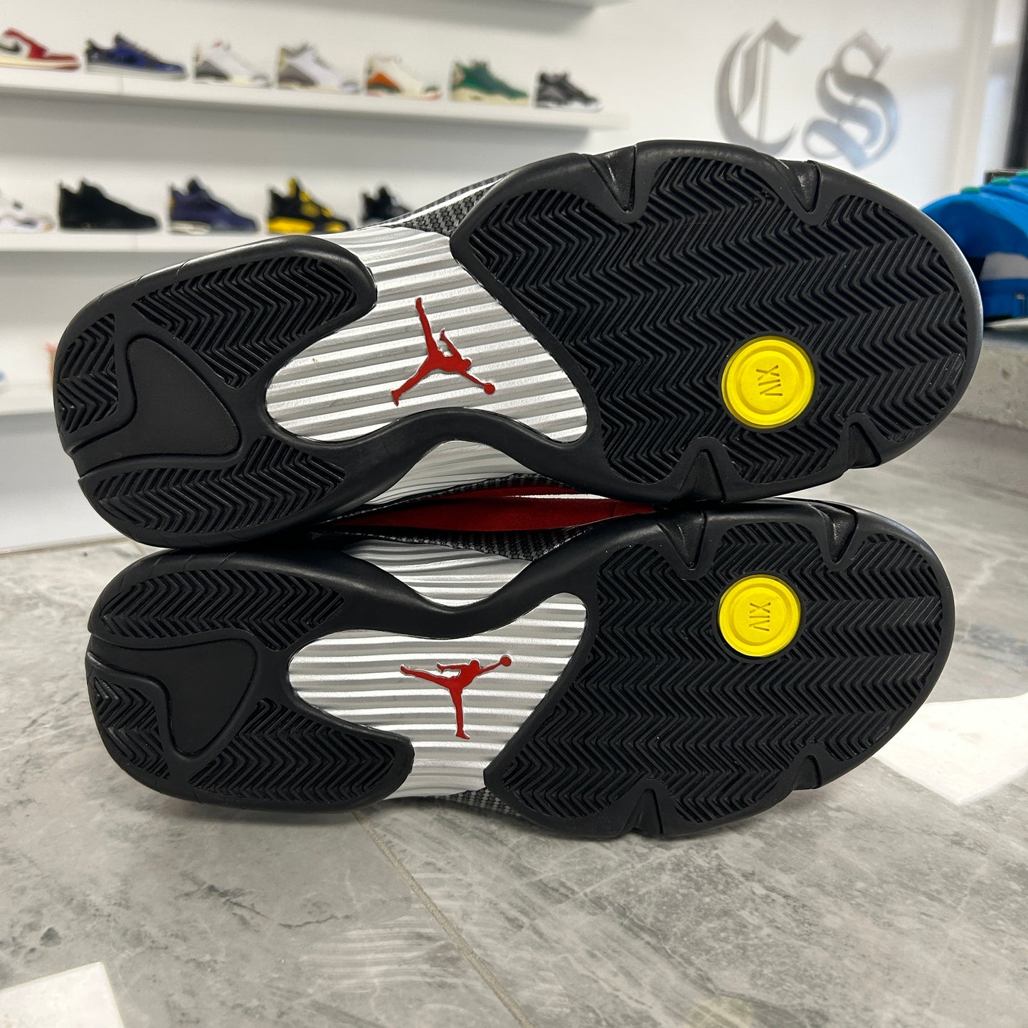 Jordan 14 Retro Ferrari (2025)(USED)