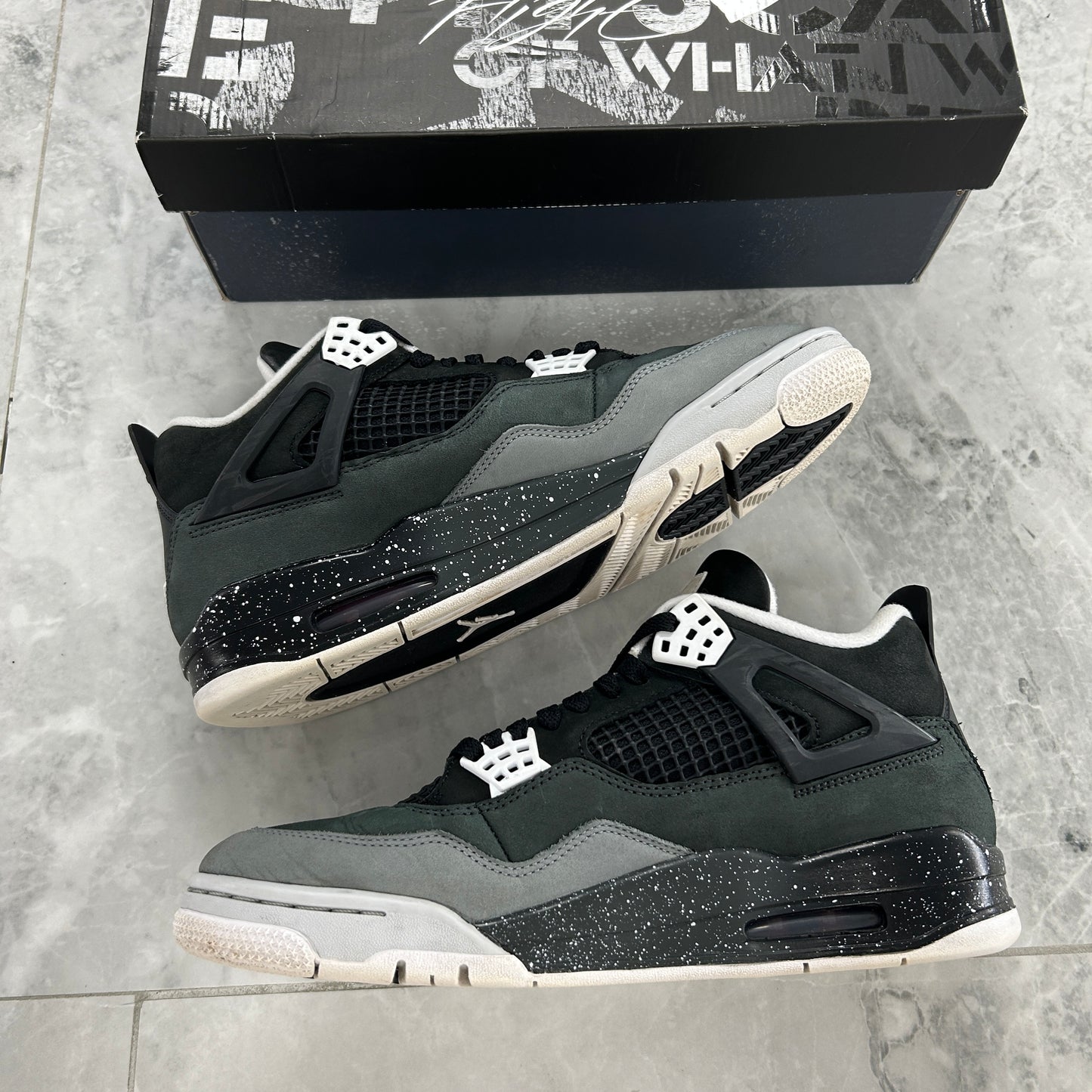 Air Jordan 4 Retro 'Fear' 2024 (USED)