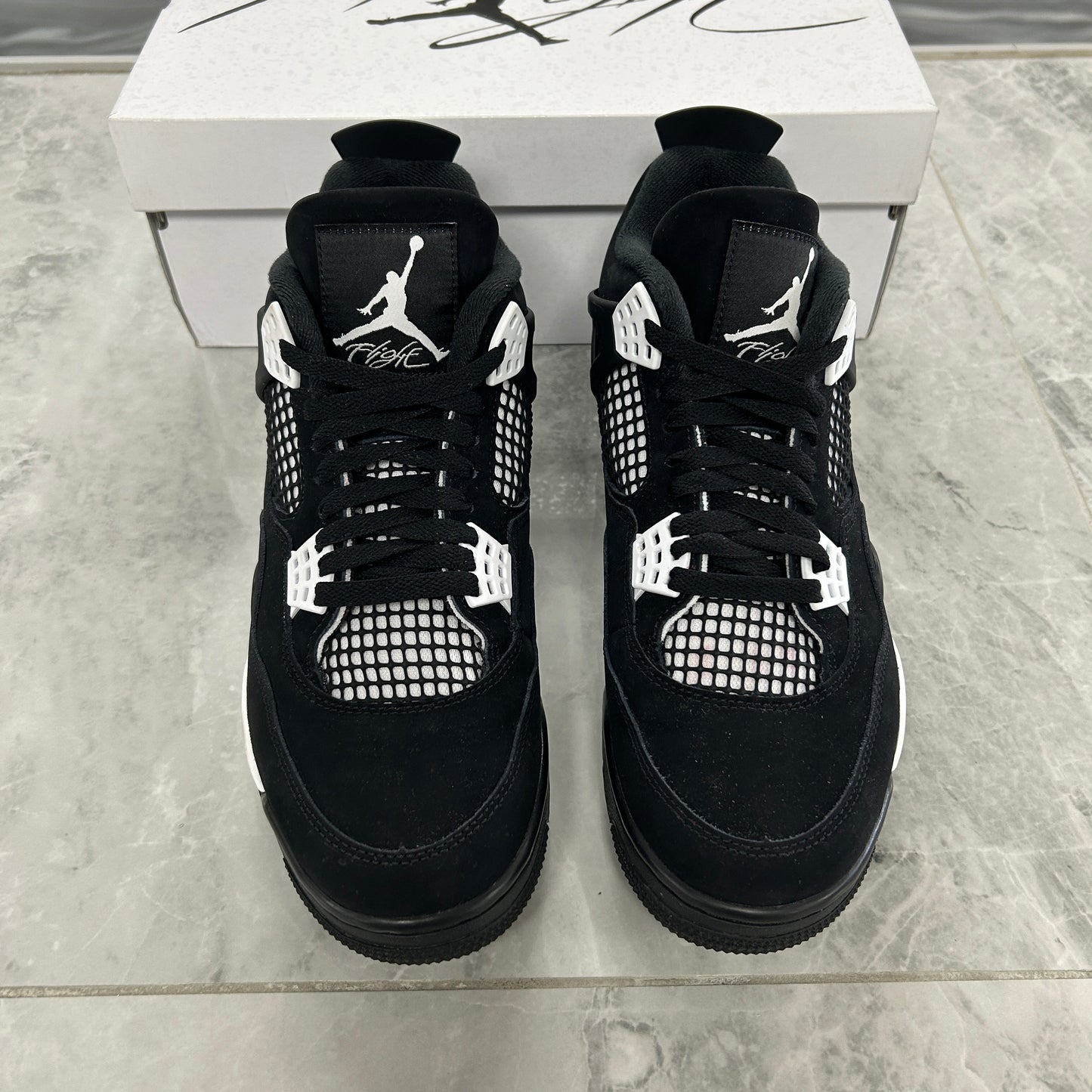 Jordan 4 Retro White Thunder (Used)