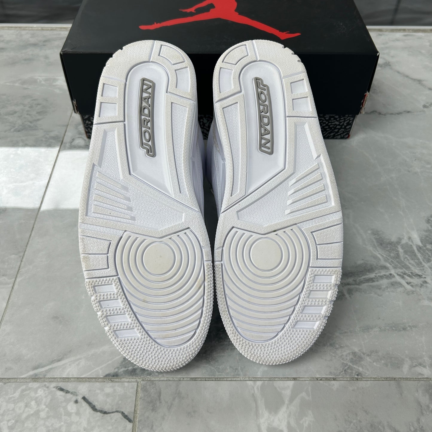 Jordan 3 Retro Pure Money
(2025) (USED)