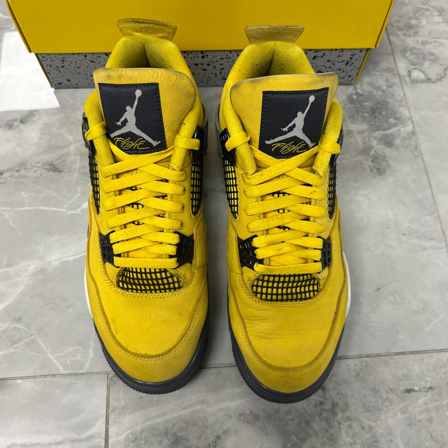 Jordan 4 Retro Lightning (2021)(USED)