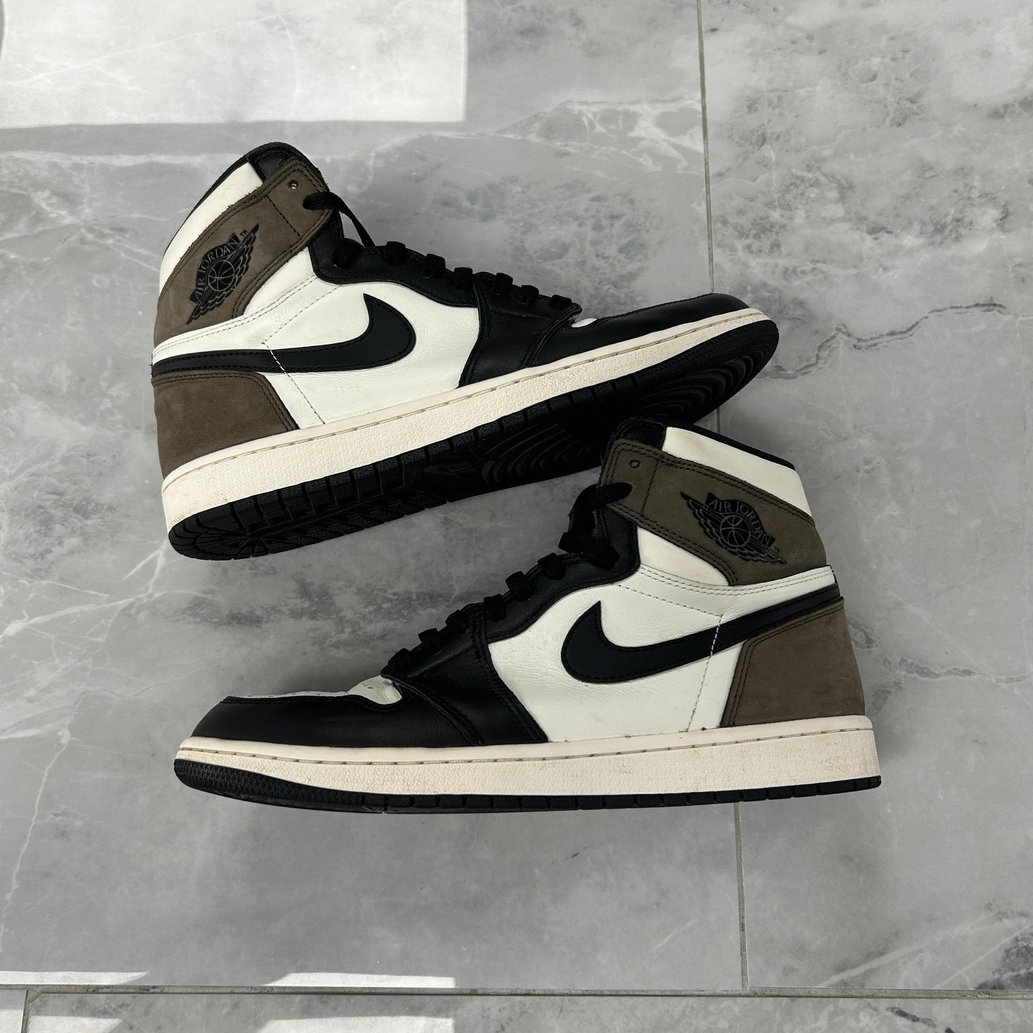 Jordan 1 Retro High Dark Mocha (USED)(NO BOX)