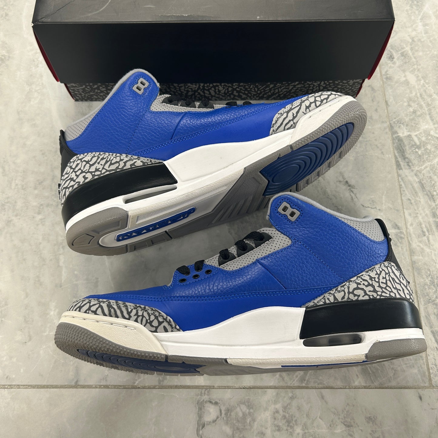 Air Jordan 3 Retro Varsity Royal (USED)