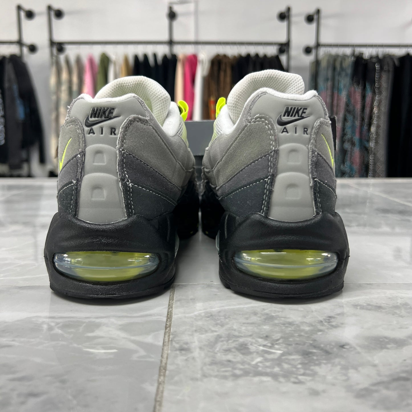 Nike Air Max 95 OG Neon 2025 (USED)