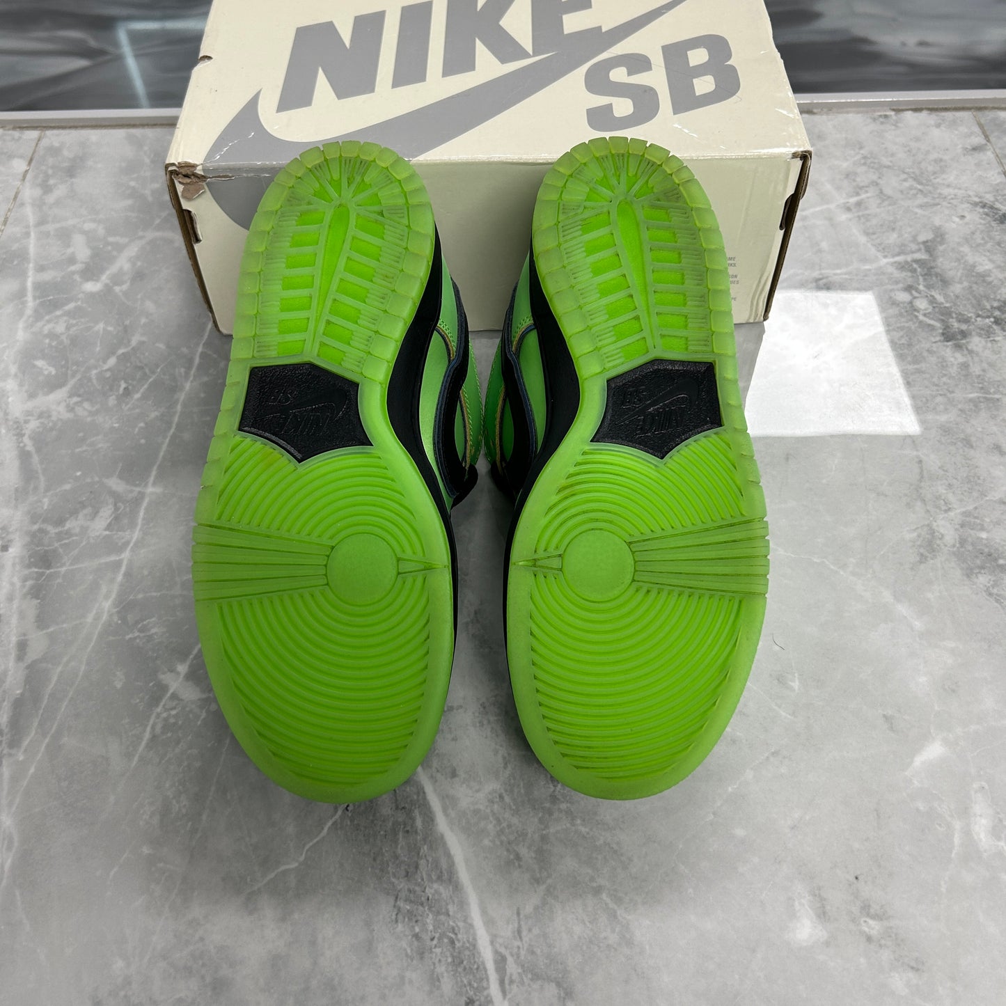 Nike Dunk Low SB PowerPuff Girls Buttercup (USED)