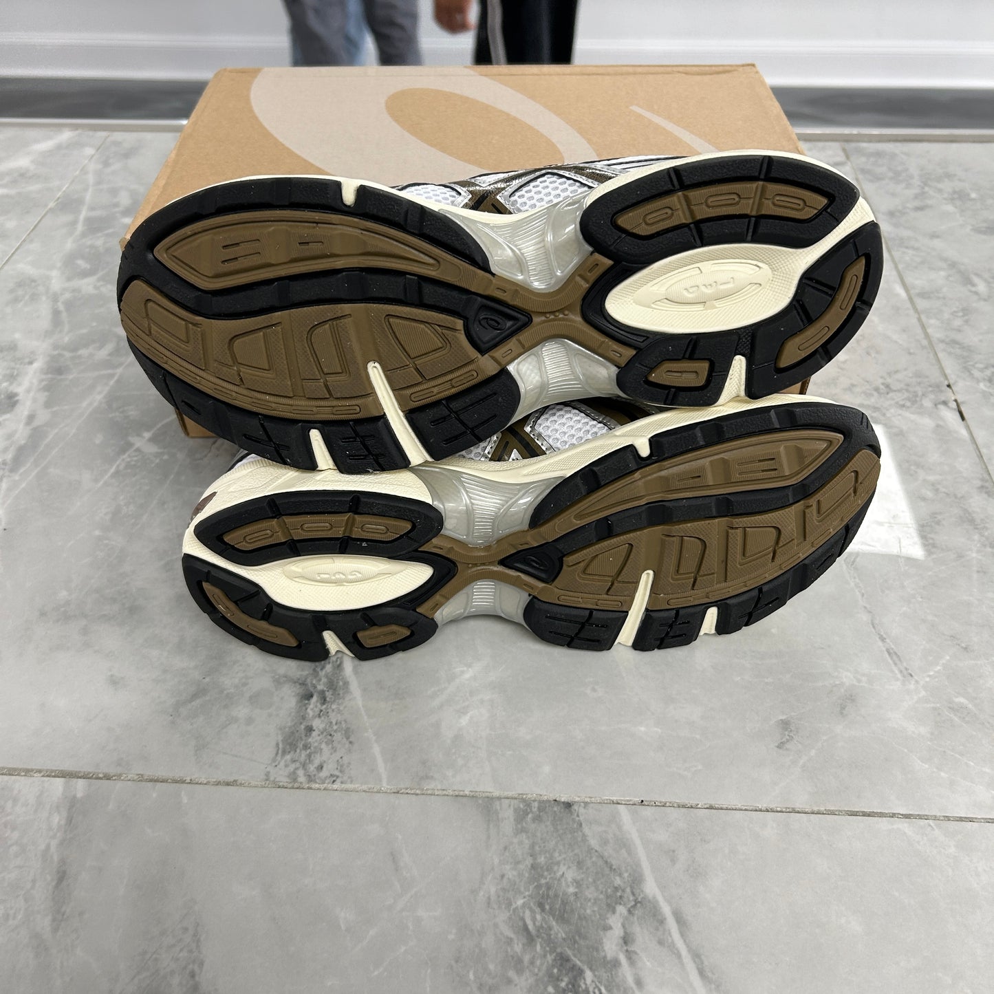 ASICS Gel-1130 White Clay Canyon (Used)