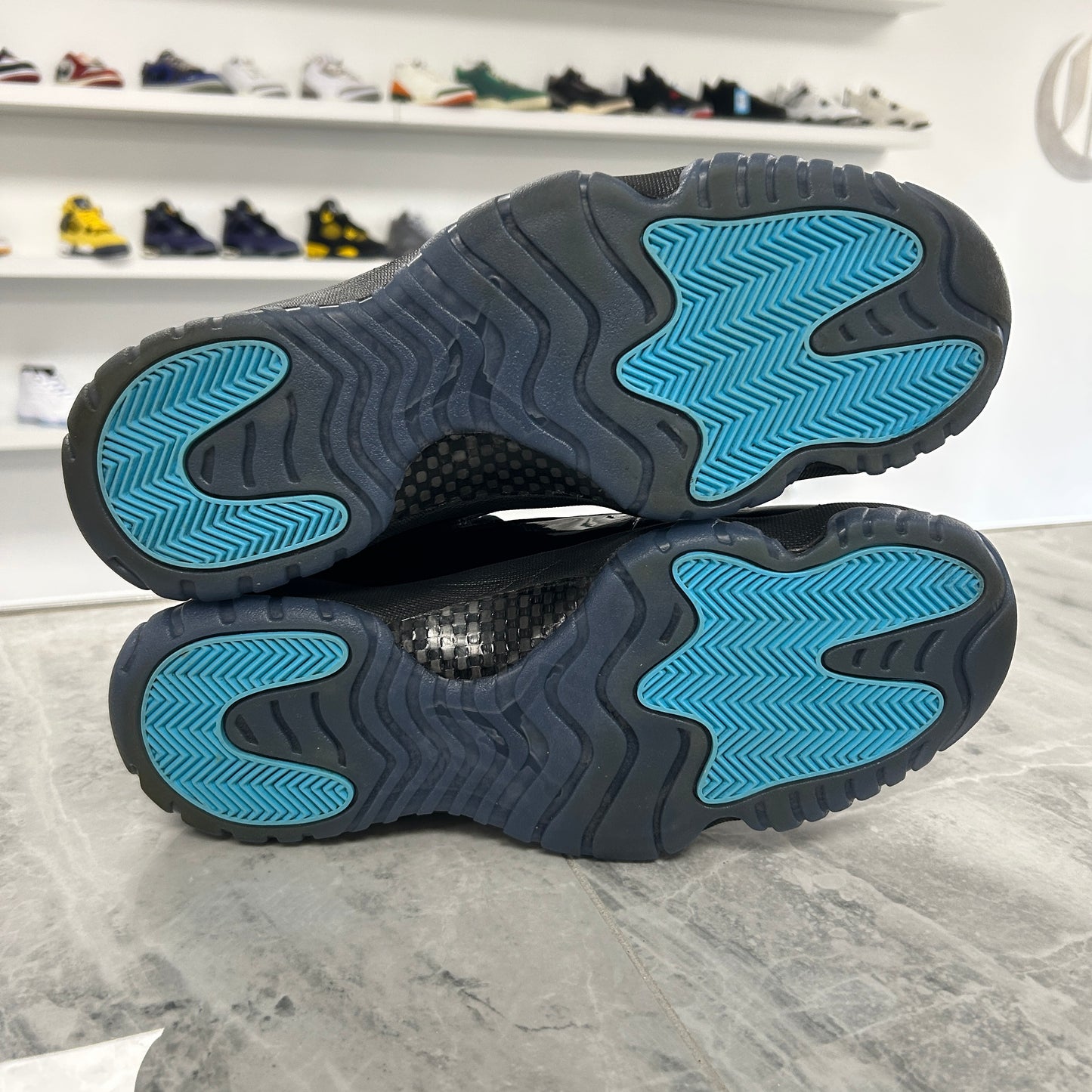 Jordan 11 Retro Gamma Blue (2025) (USED)