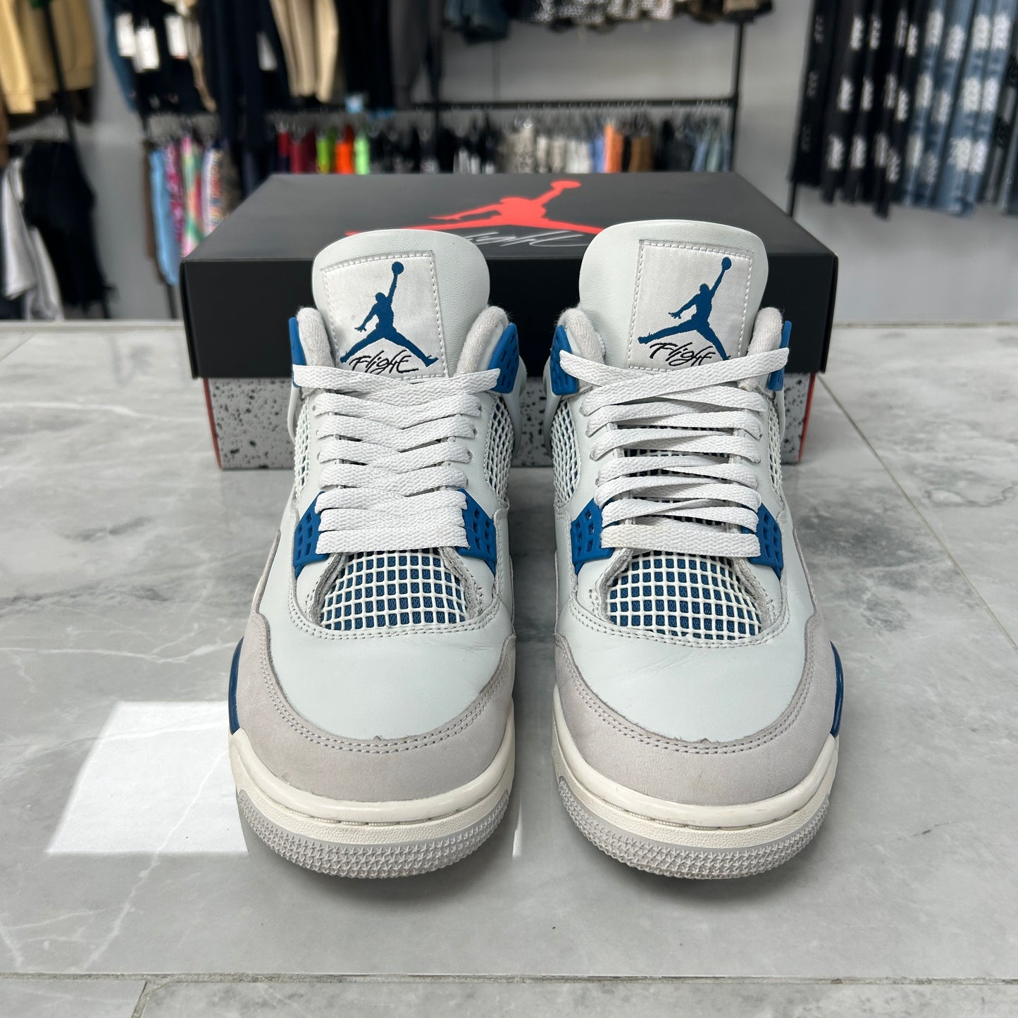 Air Jordan 4 Retro Military Blue
2024 (USED)