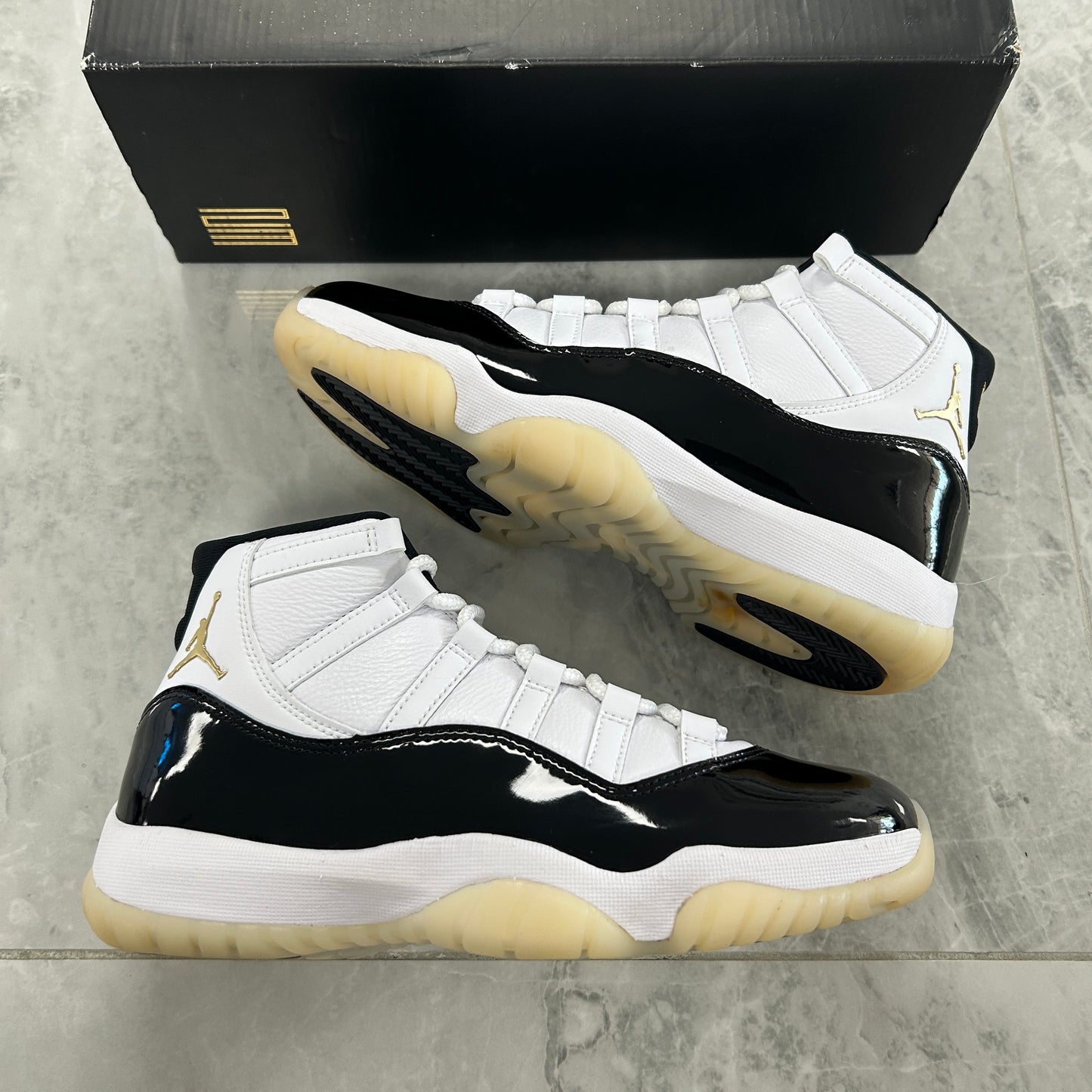 Jordan 11 Retro DMP Gratitude (2023) (USED)