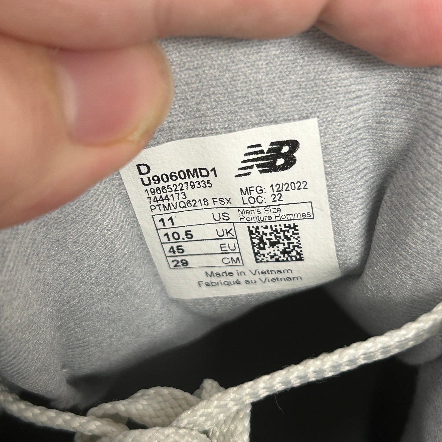 New Balance 9060 Moon Daze (2023)(USED NO BOX)