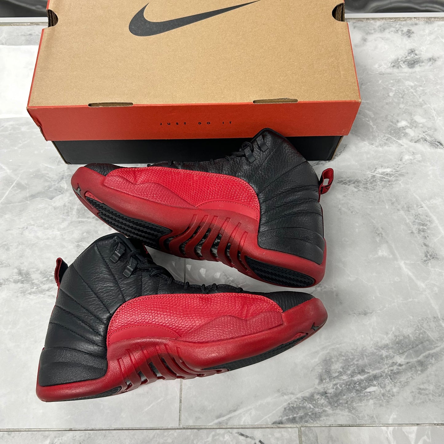 Air Jordan 12 Retro Flu Game 2025 (USED)