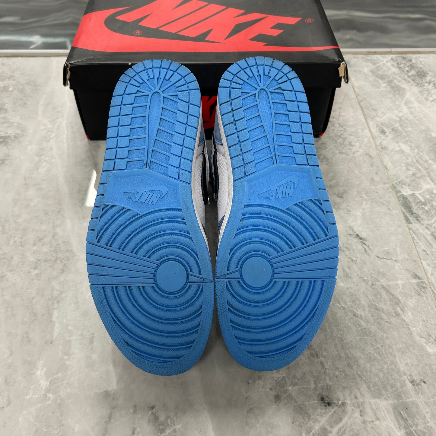 Jordan 1 Retro High OG University Blue (USED)