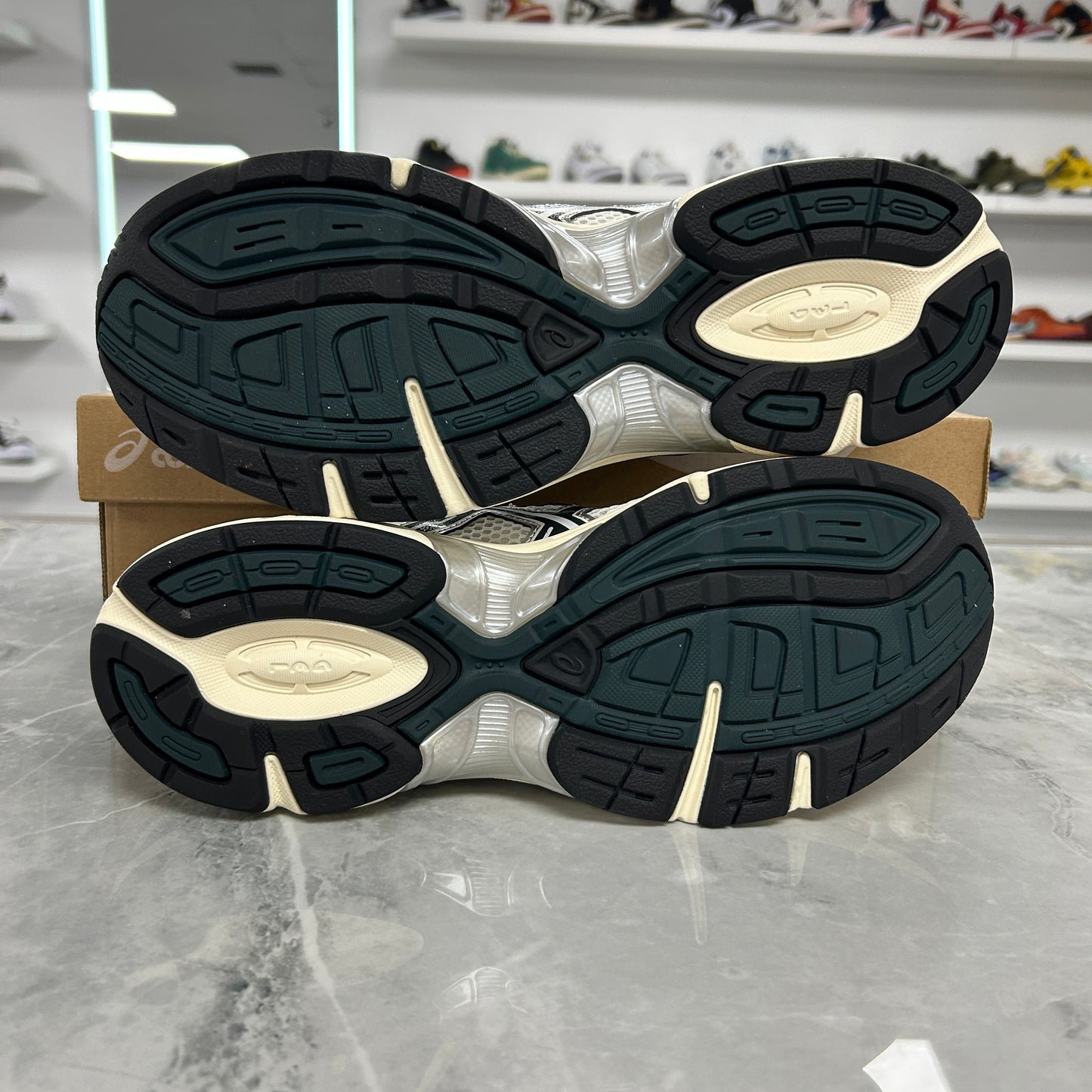 ASICS Gel-1130 Kith Cream Scarab (2024)(Used)