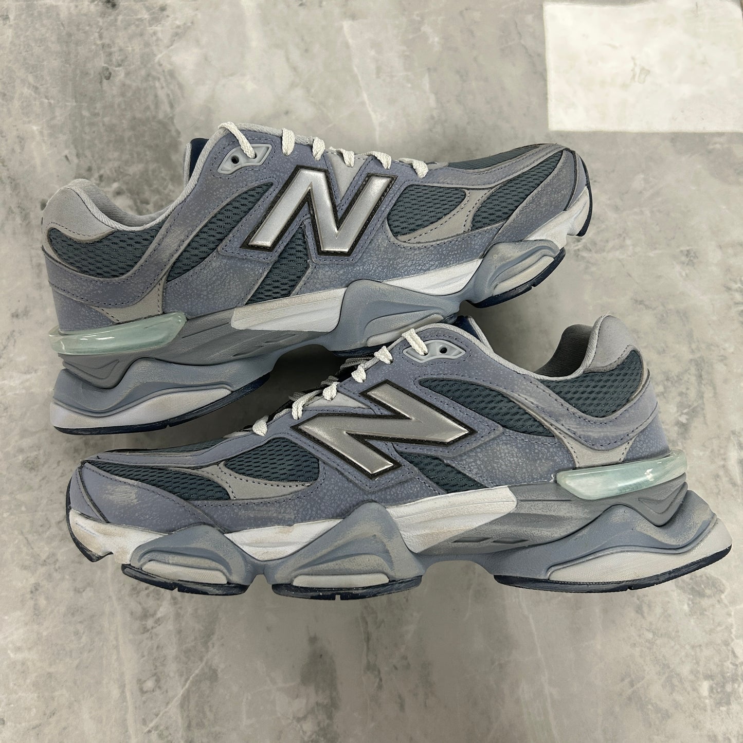 New Balance 9060 Moon Daze (2023)(USED NO BOX)