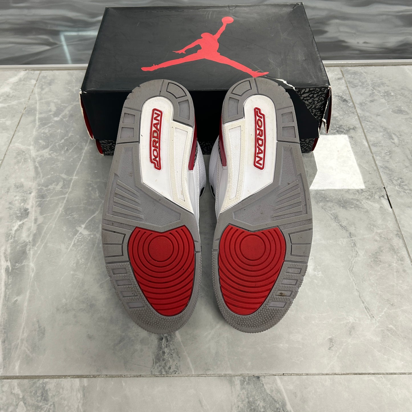 Jordan 3 Retro Hall of Fame (USED)