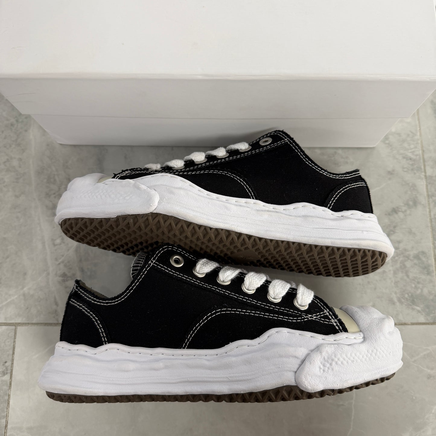 Maison Mihara Yasuhiro Hank OG
Sole Canvas Low Black White (Used)
