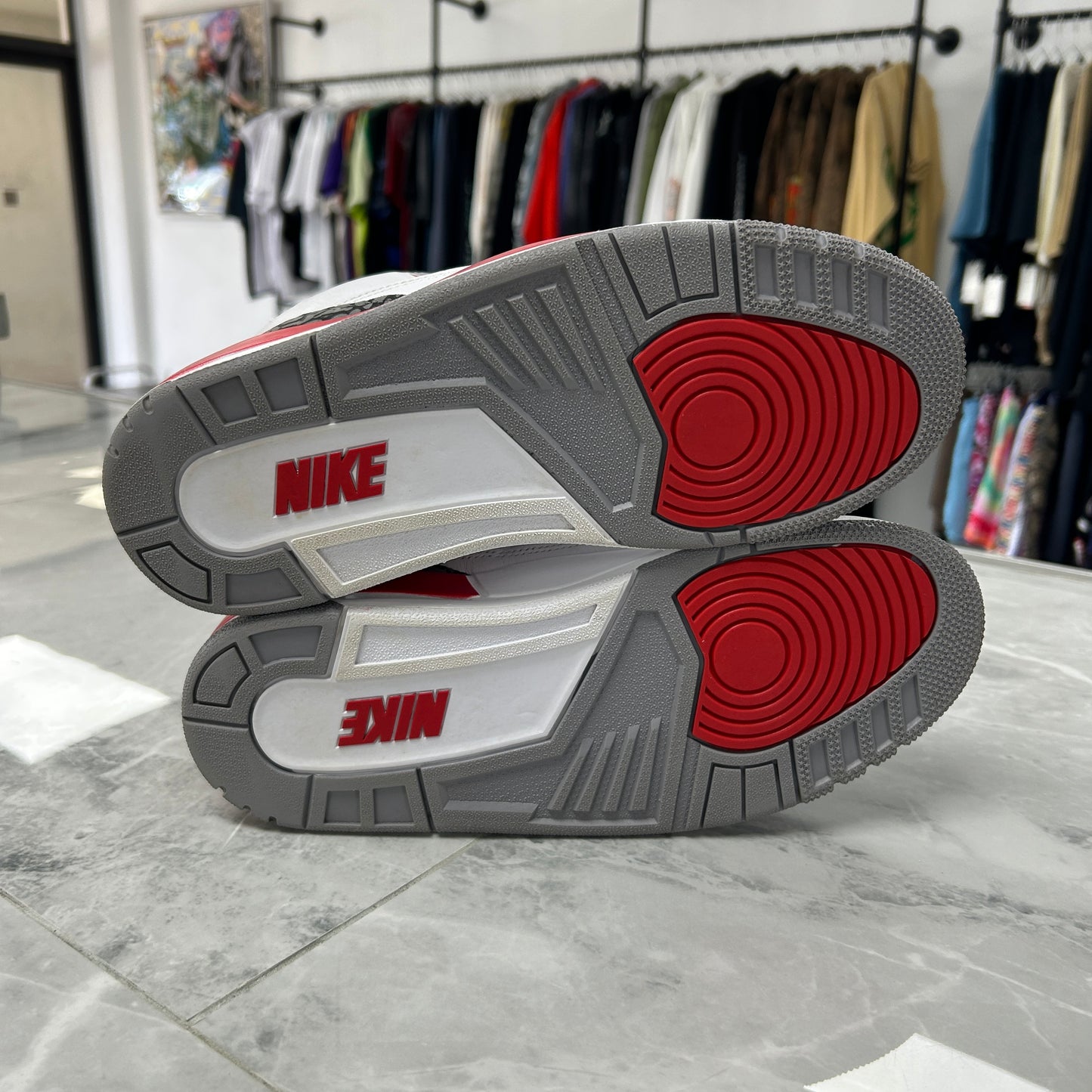 Jordan 3 Retro Fire Red (2022)(USED)