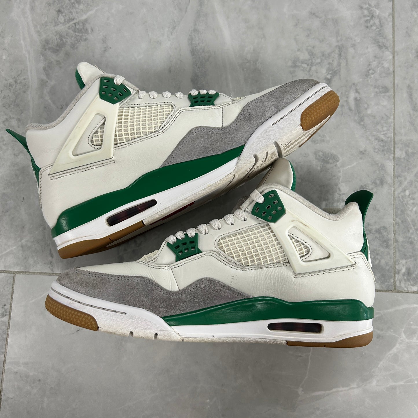 Air Jordan 4 Retro SB Pine Green (USED NO BOX)