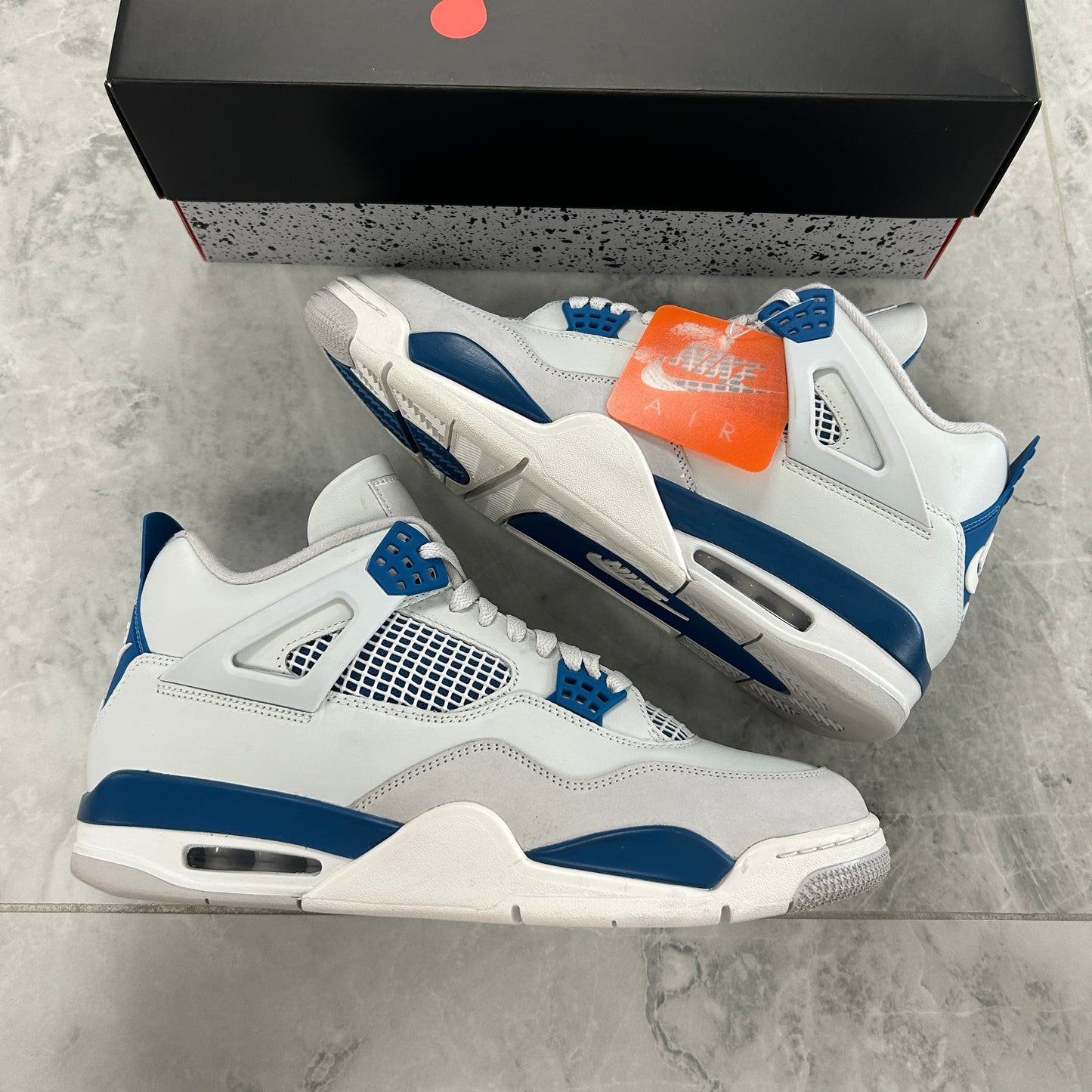 Air Jordan 4 Retro Military Blue
2024 (Used)