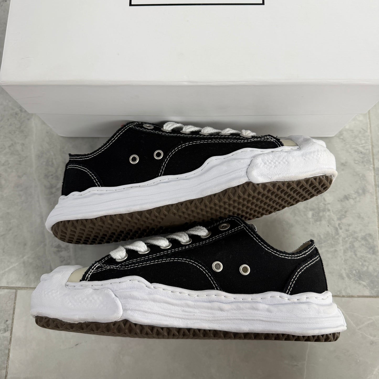 Maison Mihara Yasuhiro Hank OG
Sole Canvas Low Black White (Used)