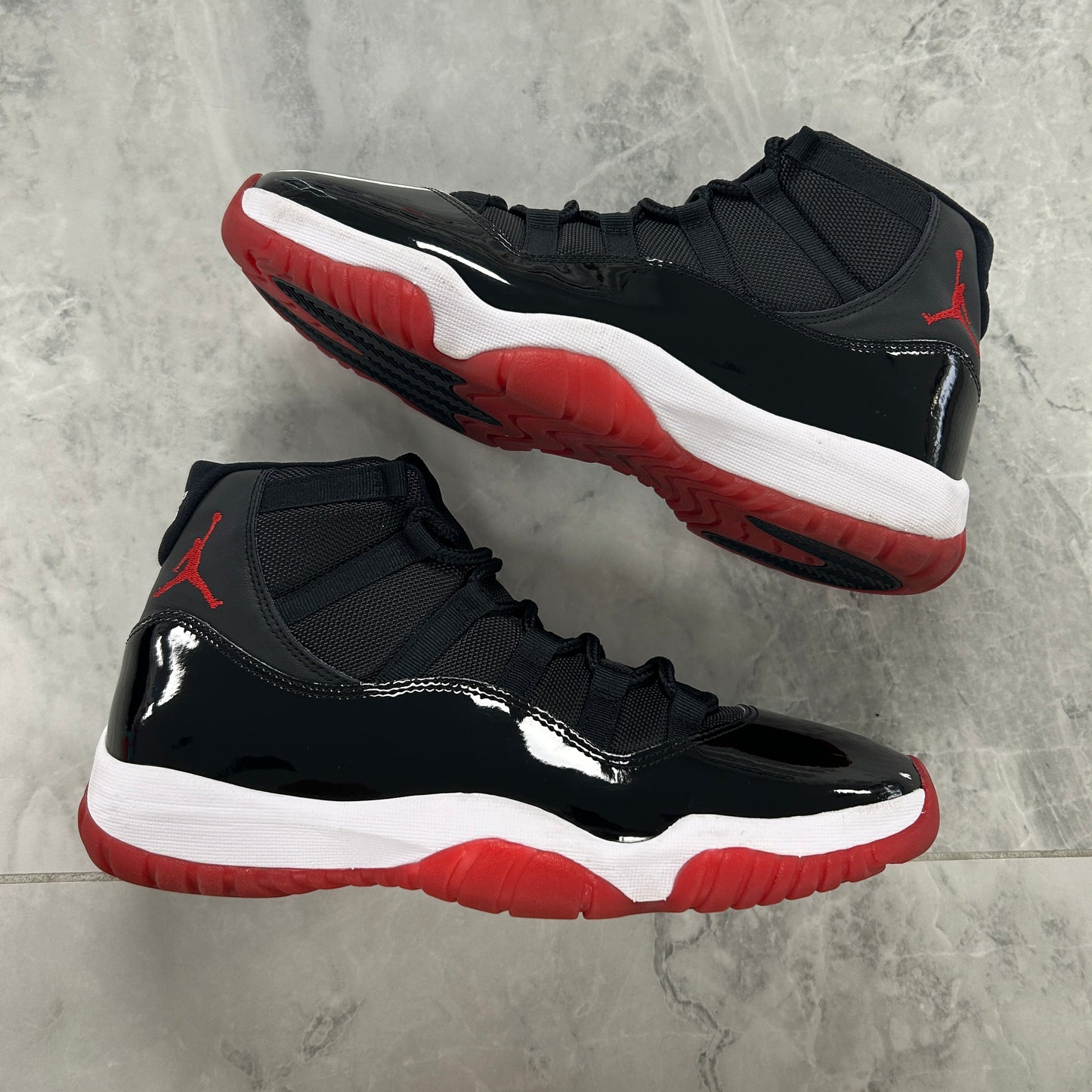 Air Jordan 11 Retro Bred 2019 (USED NO BOX)