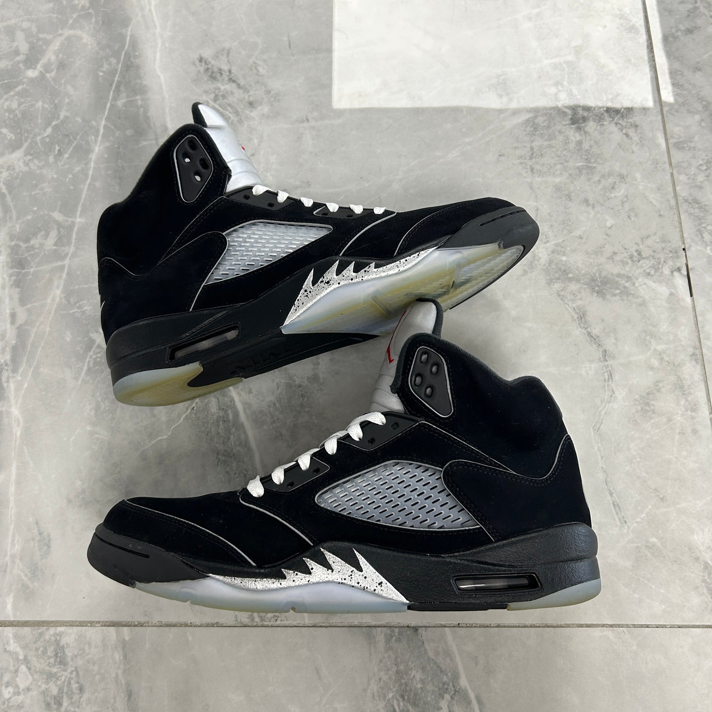 Air Jordan 5 Retro OG Black Metallic Reimagined (USED NO BOX)